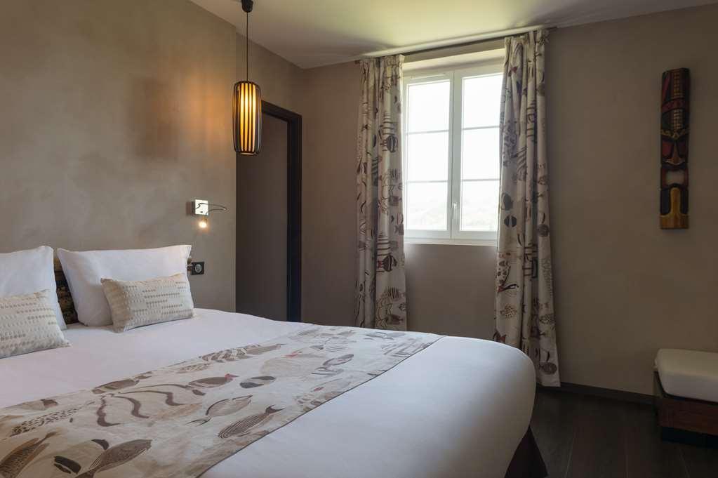 Chateau De La Falque, The Originals Relais Saint-Geniez-dʼOlt 客房 照片
