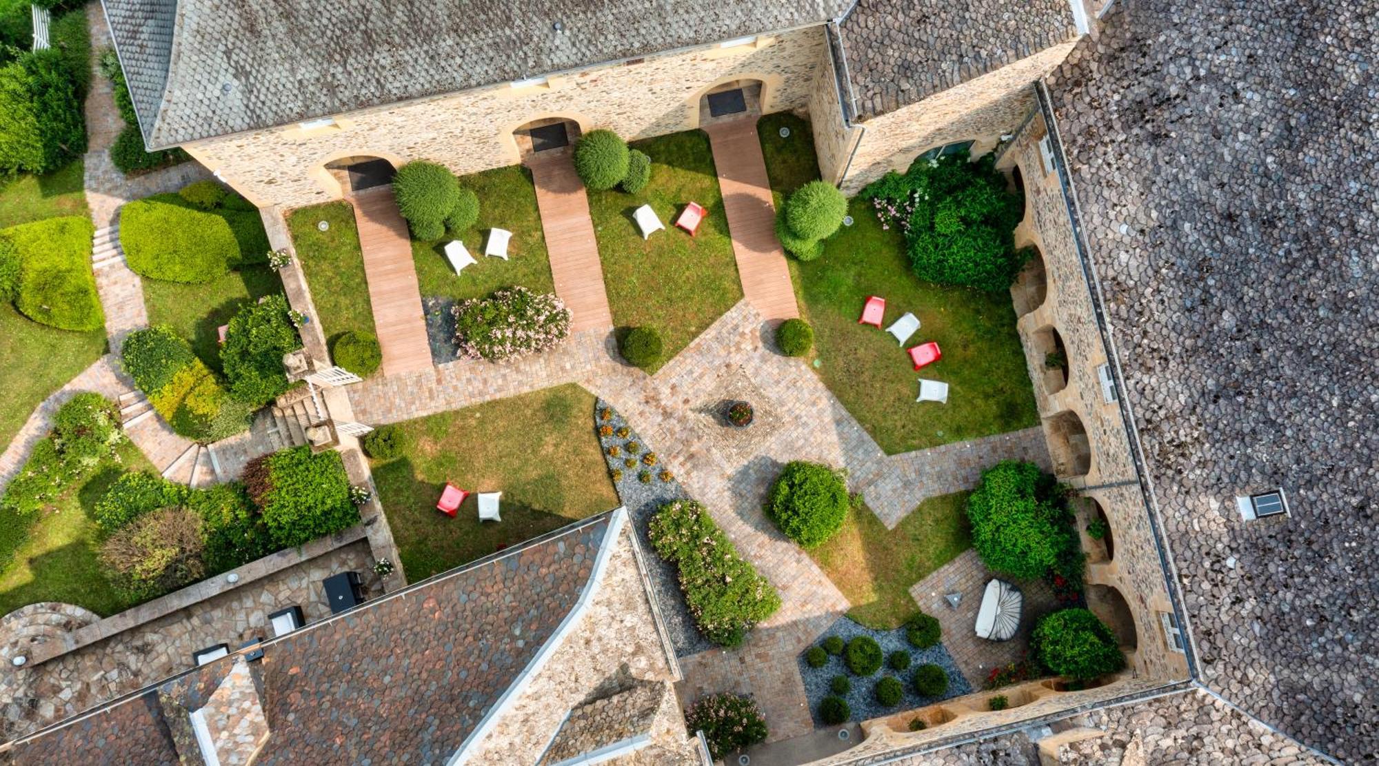 Chateau De La Falque, The Originals Relais Saint-Geniez-dʼOlt 外观 照片