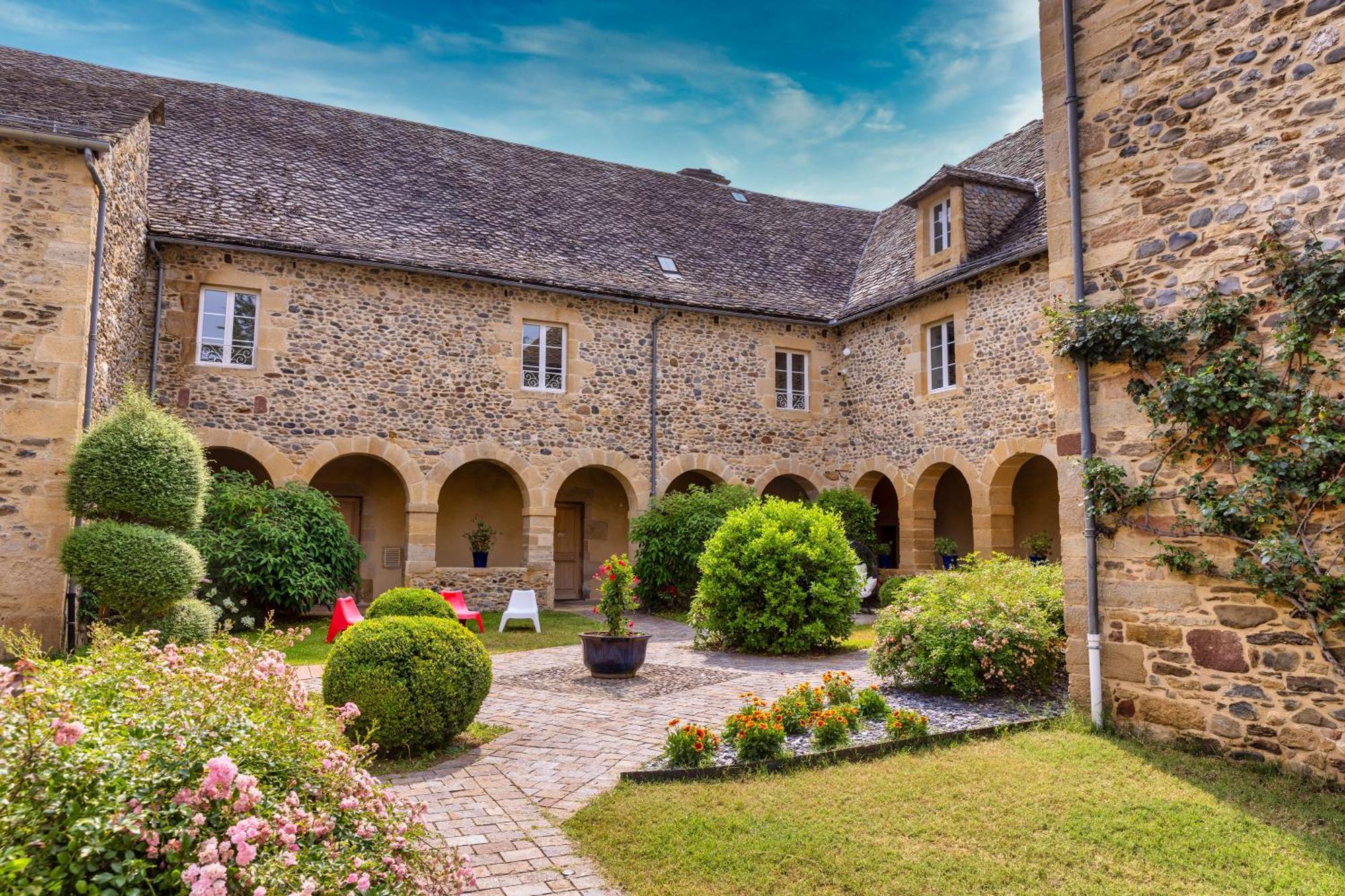 Chateau De La Falque, The Originals Relais Saint-Geniez-dʼOlt 外观 照片