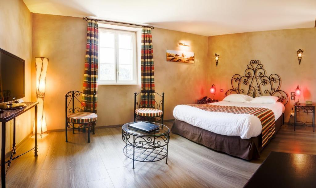 Chateau De La Falque, The Originals Relais Saint-Geniez-dʼOlt 客房 照片